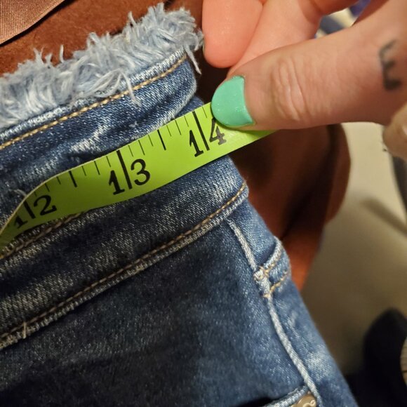 Kancan Cut Off Fringe Blue Jean Denim Shorts SIze 28 or a Size 6 Boho Cowgirl - Picture 4 of 13